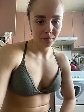 Snapshot of AlisaKissss chatting on February 2026 06:11:02 AM AlisaKissss online show from February 2026 06:11:02 AM