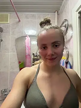 Snapshot of AlisaKissss chatting on February 2026 07:40:01 PM AlisaKissss online show from February 2026 07:40:01 PM