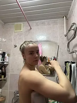 Snapshot of AlisaKissss chatting on February 2026 07:01:01 AM AlisaKissss online show from February 2026 07:01:01 AM