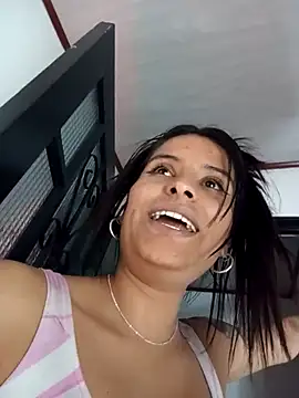 Snapshot of _elektrah chatting on October 2025 11:14:01 PM  elektrah online show from October 2025 11:14:01 PM