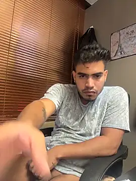 Snapshot of jaden_98_ chatting on November 2025 11:19:02 PM jaden 98 online show from November 2025 11:19:02 PM