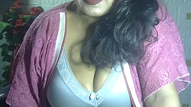 Snapshot of Sexy_komolika chatting on February 2025 04:42:02 PM Sexy komolika online show from February 2025 04:42:02 PM