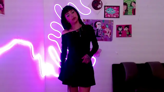 Kind Scarlett online show from February 2025 01:02:01 AM