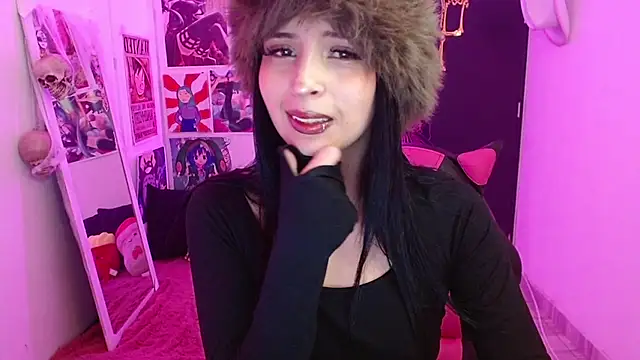 Kind Scarlett online show from November 2025 12:44:01 AM