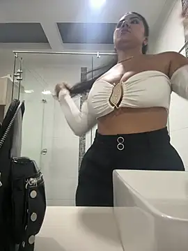 PaulinaDuarte online show from July 2026 10:29:01 AM