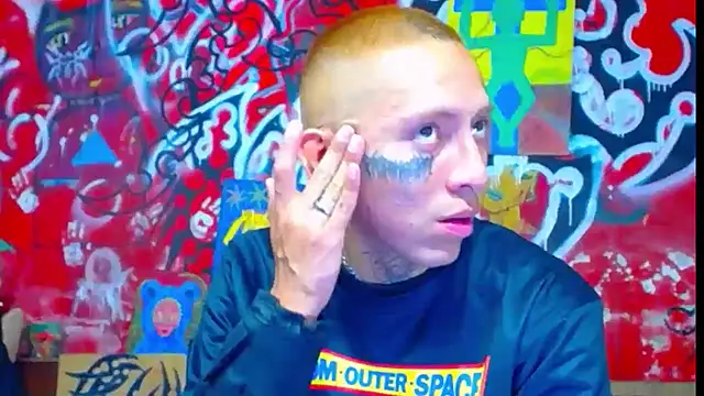 Snapshot of deivid_estrada chatting on October 2025 04:05:02 PM deivid estrada online show from October 2025 04:05:02 PM