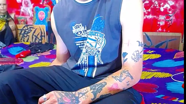 Snapshot of deivid_estrada chatting on November 2025 04:28:02 PM deivid estrada online show from November 2025 04:28:02 PM