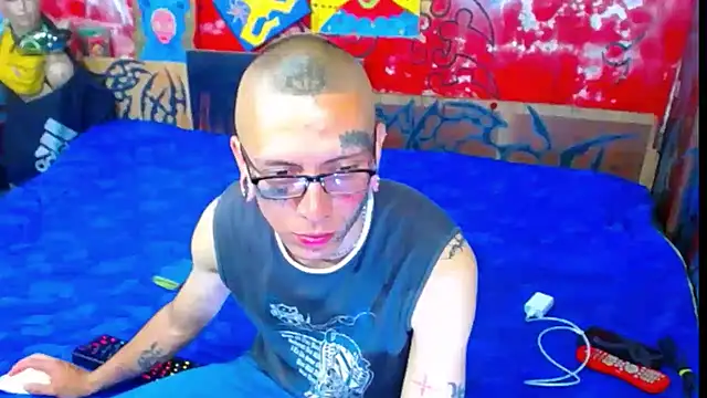 Snapshot of deivid_estrada chatting on November 2025 06:07:02 PM deivid estrada online show from November 2025 06:07:02 PM