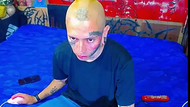 Snapshot of deivid_estrada chatting on November 2025 04:07:01 PM deivid estrada online show from November 2025 04:07:01 PM