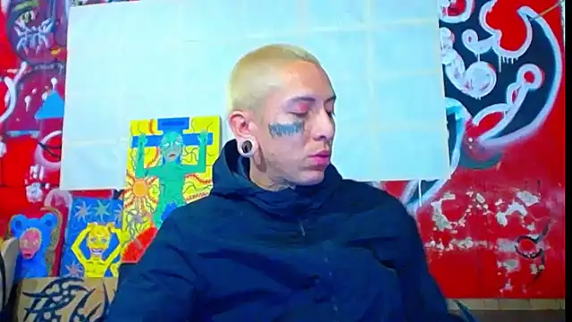 Snapshot of deivid_estrada chatting on December 2025 05:10:02 PM deivid estrada online show from December 2025 05:10:02 PM