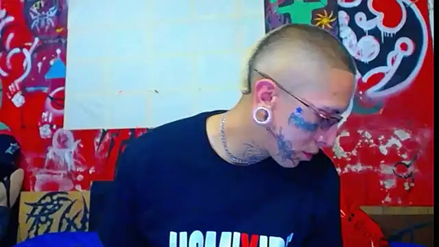 Snapshot of deivid_estrada chatting on February 2026 06:23:02 PM deivid estrada online show from February 2026 06:23:02 PM