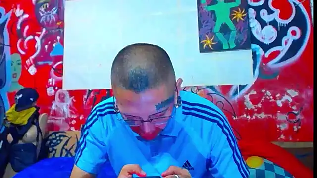 Snapshot of deivid_estrada chatting on February 2026 04:56:02 PM deivid estrada online show from February 2026 04:56:02 PM