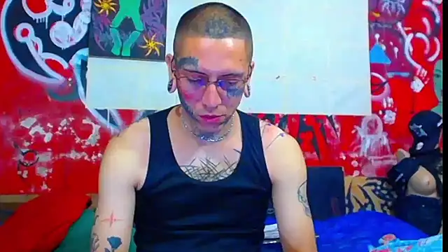 Snapshot of deivid_estrada chatting on February 2026 06:15:02 PM deivid estrada online show from February 2026 06:15:02 PM