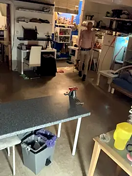 BongChannel online show from November 2025 11:05:01 PM