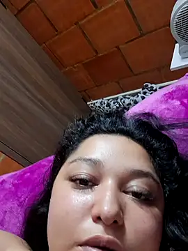 Snapshot of Kym_Owens chatting on December 2024 09:22:01 PM Kym Owens online show from December 2024 09:22:01 PM