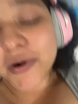 Snapshot of Kym_Owens chatting on January 2025 03:37:02 AM Kym Owens online show from January 2025 03:37:02 AM