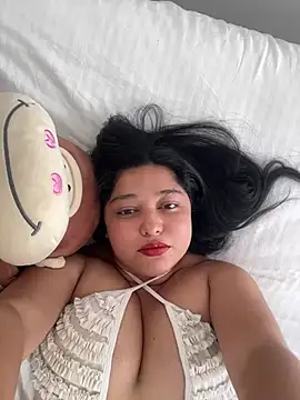 Snapshot of Kym_Owens chatting on January 2025 08:02:01 PM Kym Owens online show from January 2025 08:02:01 PM