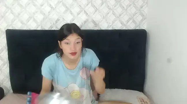 Emma-Wilson online show from February 2025 09:47:01 PM