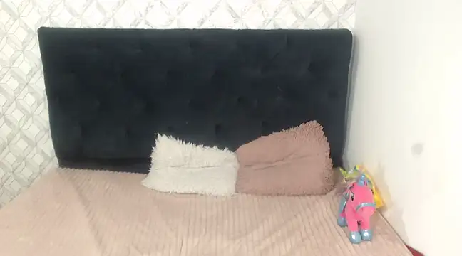 Emma-Wilson online show from February 2025 10:59:01 PM