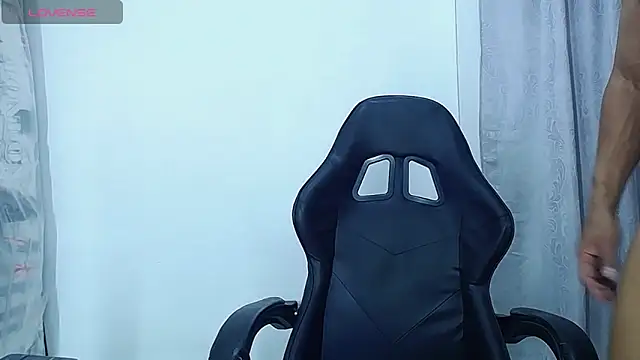 Jordan Gomez  online show from November 2025 10:40:02 AM