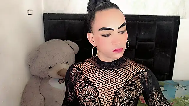 Michell Queen online show from November 2025 08:14:01 AM