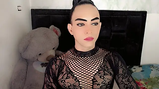 Michell Queen online show from December 2025 08:41:02 AM