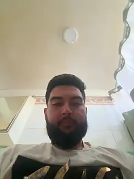 bigdickgio6923 online show from April 2026 10:45:02 PM