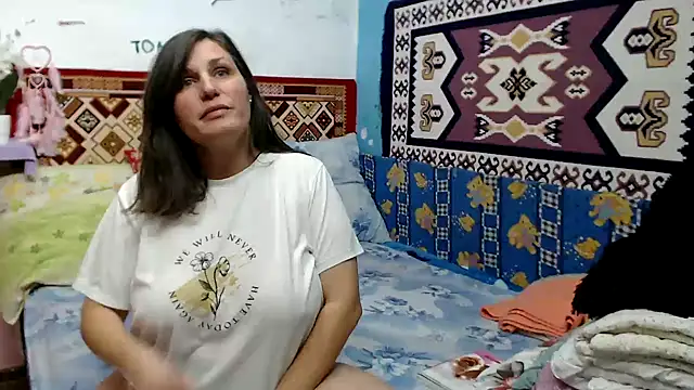 AdelineBlueEyes online show from November 2025 10:48:02 AM