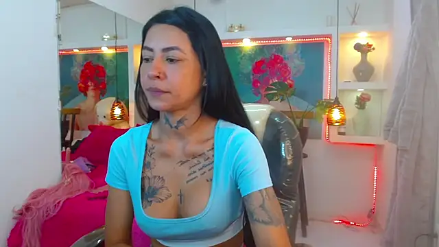 lorenapinto online show from October 2025 02:53:01 AM