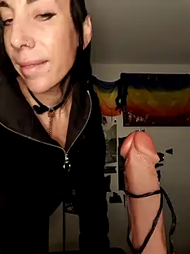 freyamoret online show from October 2025 03:39:02 AM