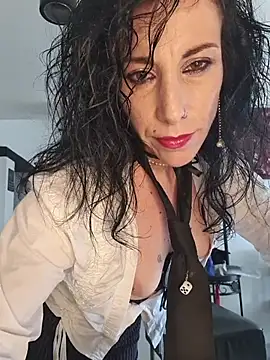 freyamoret online show from June 2026 11:02:01 AM