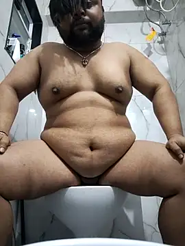 Snapshot of julywwrt chatting on March 2026 06:04:02 AM julywwrt online show from March 2026 06:04:02 AM