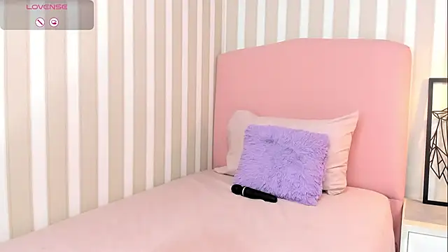 AMELIETARSON online show from February 2025 10:26:02 PM