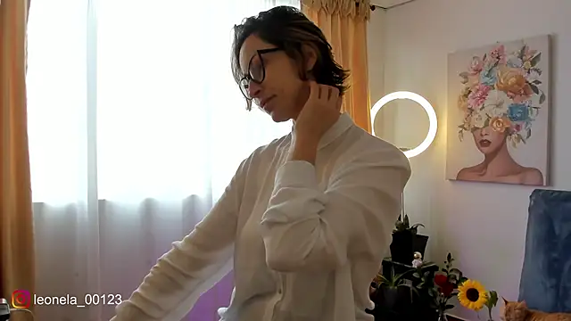 cuddlingbunny online show from February 2026 05:22:02 PM