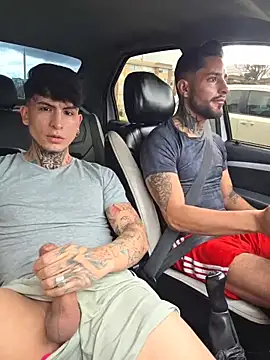  Tomy08calderon online show from November 2025 06:17:01 PM