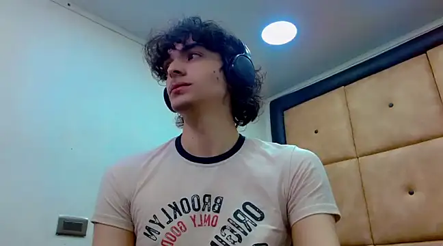 Sr BonnyEthan online show from December 2024 01:29:02 PM