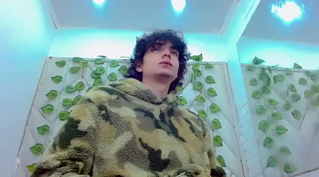 Sr BonnyEthan online show from December 2024 01:39:02 PM