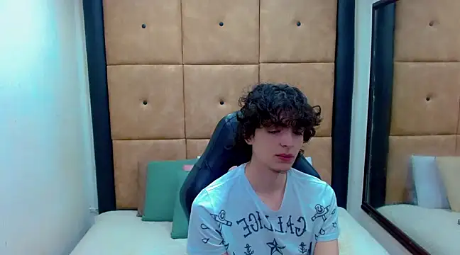 Sr BonnyEthan online show from December 2024 01:39:02 PM