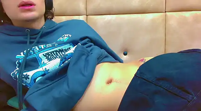 Sr BonnyEthan online show from December 2024 04:52:01 PM