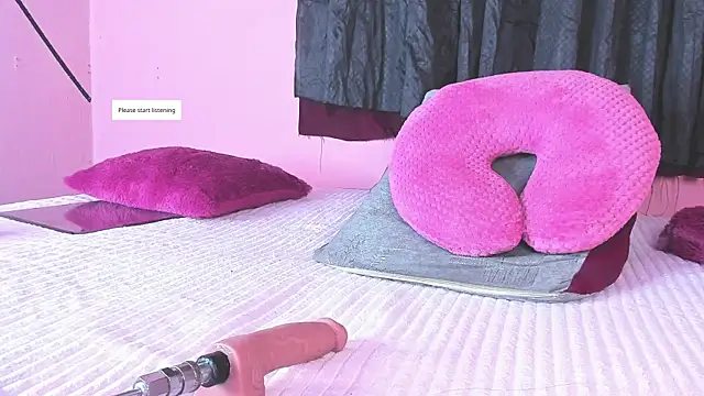 Snapshot of cloe_bridgee chatting on June 2026 01:08:02 AM cloe bridgee online show from June 2026 01:08:02 AM