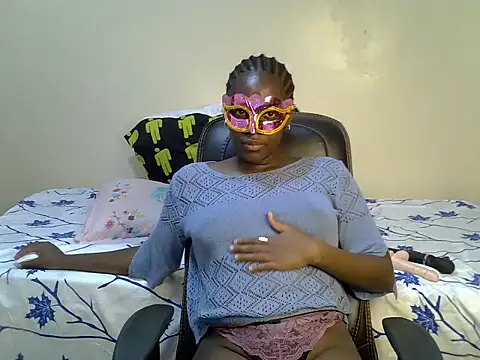 QueenJelly Sexy online show from November 2025 12:11:02 AM