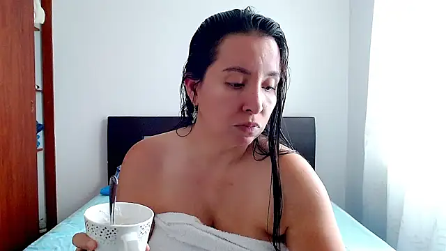 emely sexx20 online show from October 2025 03:23:02 PM