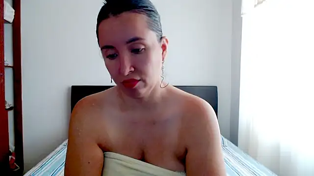 emely sexx20 online show from December 2025 02:48:01 PM