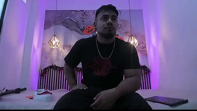 BrianMalonee online show from October 2025 12:18:02 PM