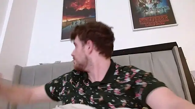 maxy49 online show from December 2025 06:23:01 PM