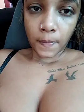 Snapshot of Indianqueen03 chatting on December 2025 01:08:01 PM Indianqueen03 online show from December 2025 01:08:01 PM