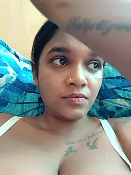 Snapshot of Indianqueen03 chatting on January 2026 02:44:01 PM Indianqueen03 online show from January 2026 02:44:01 PM