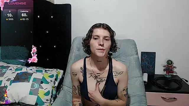 pretty cristal69 online show from October 2025 09:26:02 PM