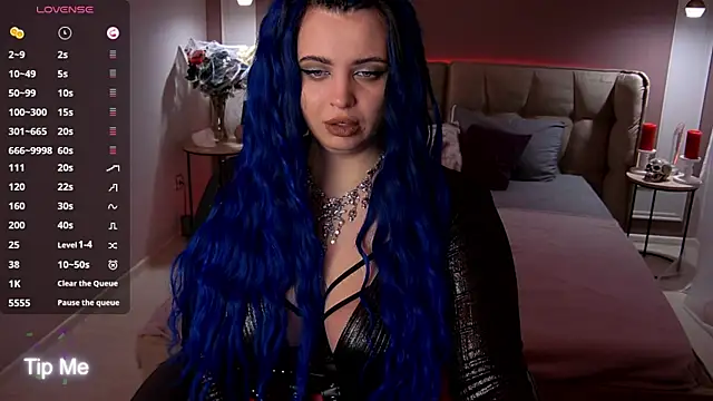 Miss Maya Mils online show from November 2025 01:04:02 AM