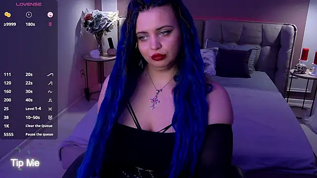 Miss Maya Mils online show from November 2025 01:05:01 AM